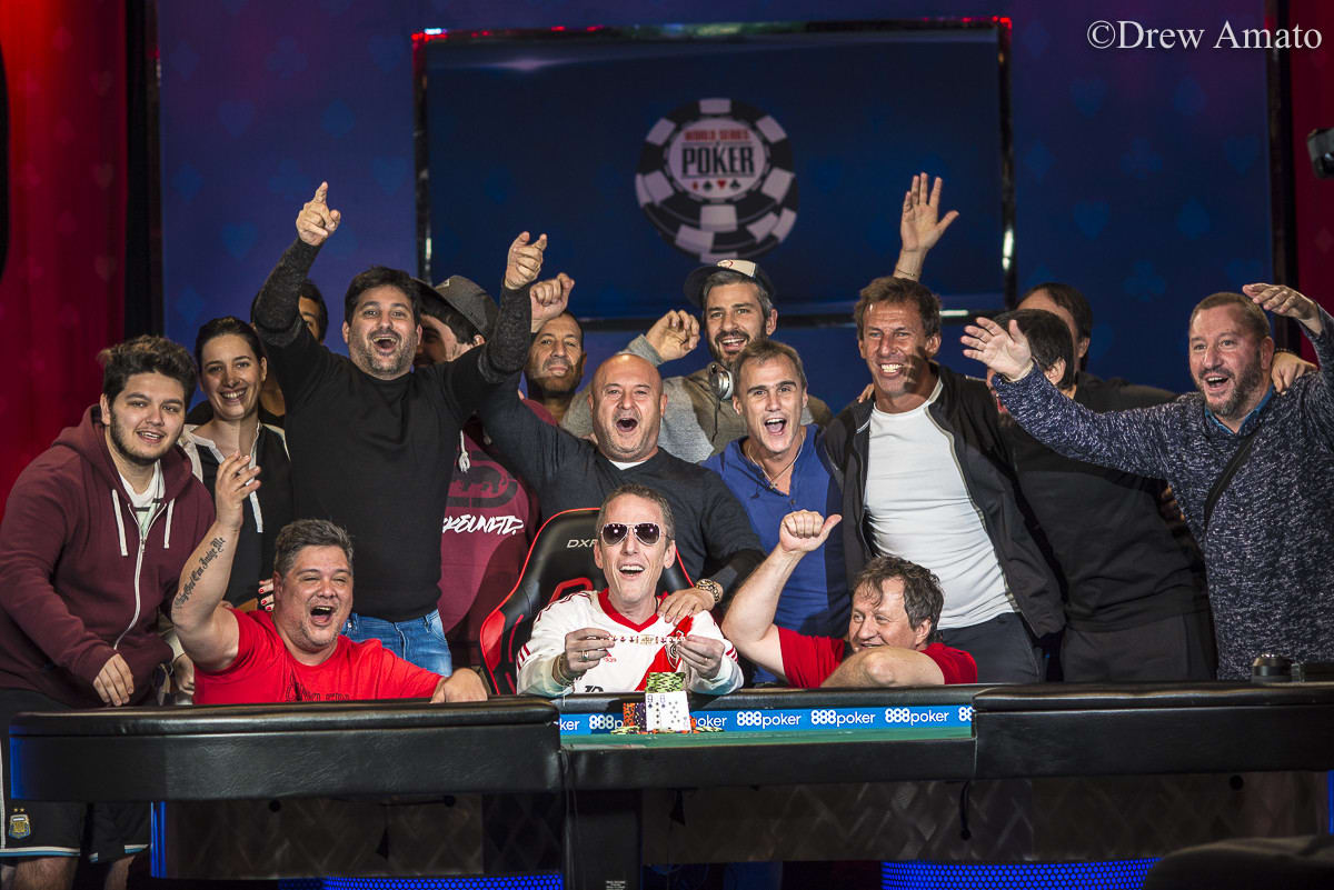 Korn: «Para los que jugamos al poker, ésta es la gloria»