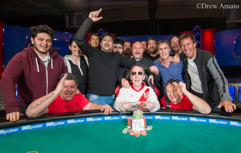 Flop, turn y River campeón: los festejos de Korn