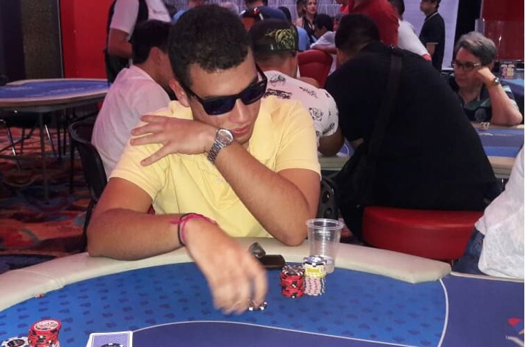 Sánchez tomó la punta en el Día 1A de las Acqua Poker Series