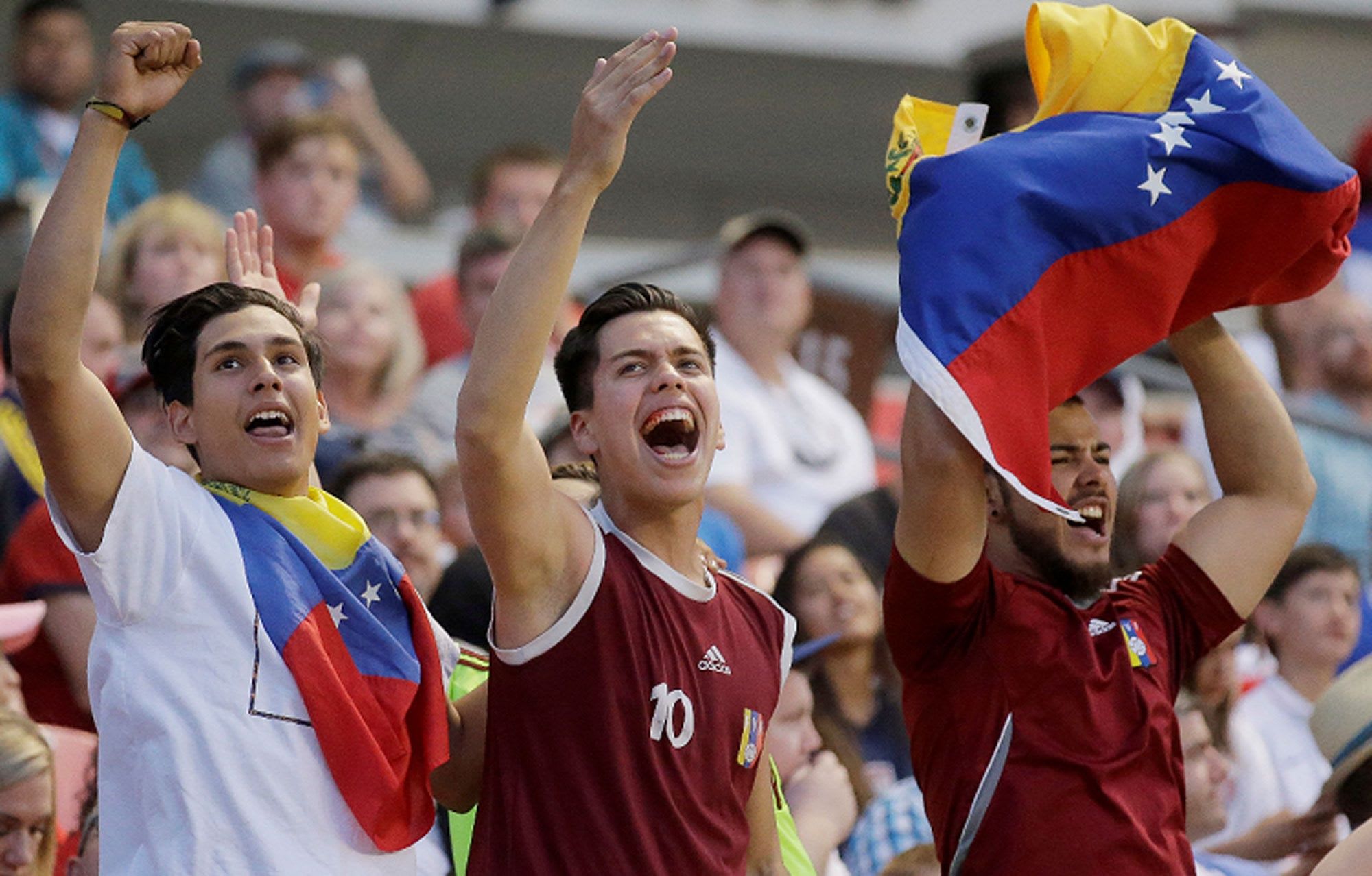Venezuela festejó en la Fecha #2 de la Liga Latam