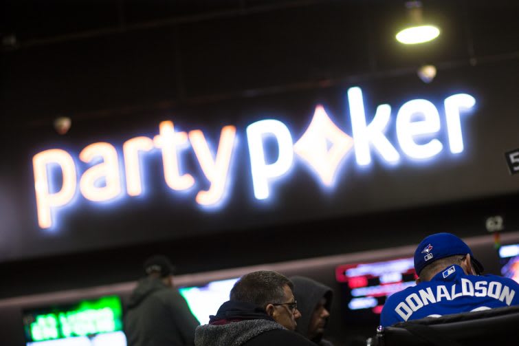 En Navidad partypoker regalará más que Papá Noel