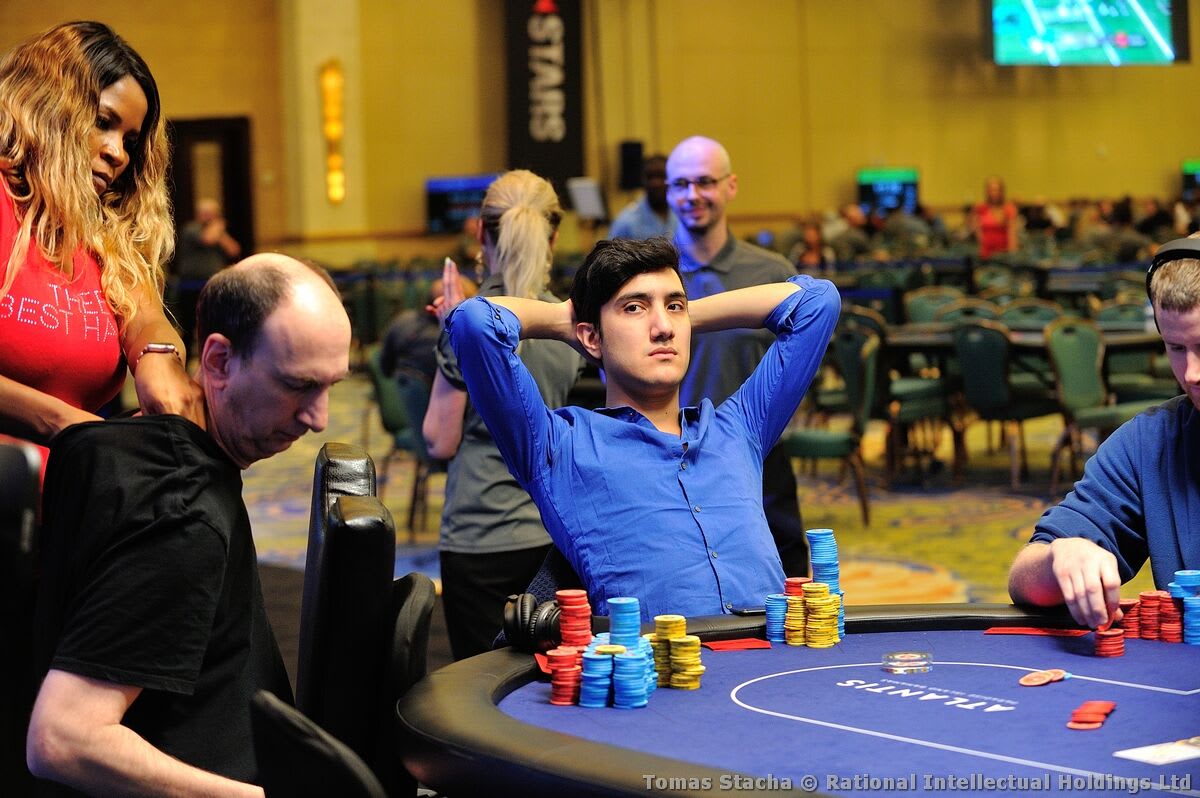 Negriin Lucá, íntimo: «Estoy cerca de retirarme del poker»