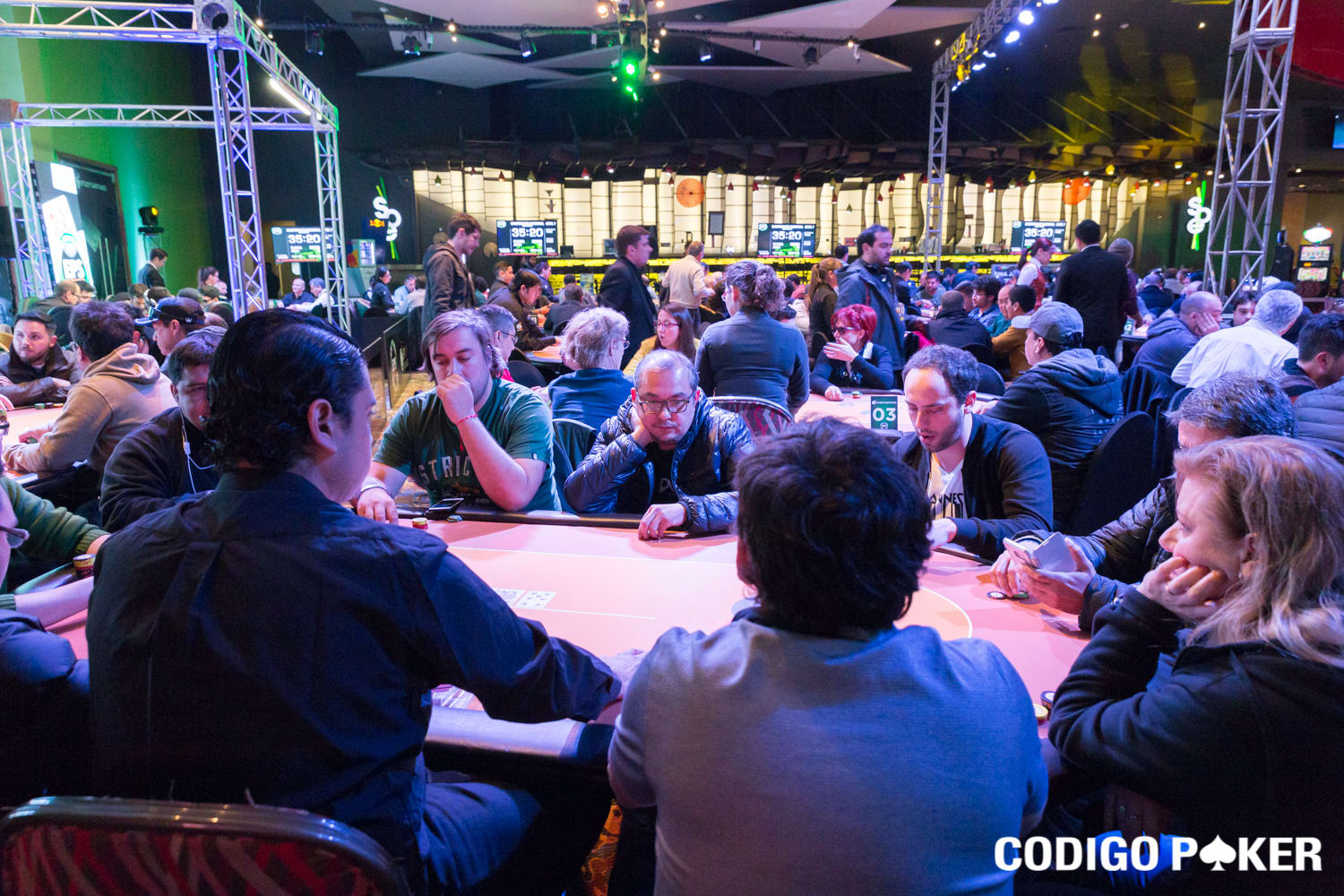 Hoy en Coquimbo y Santiago se respira poker