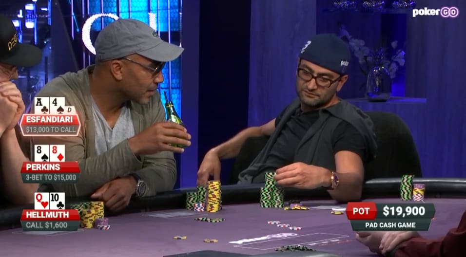 Perkins hizo lo que quiso con Antonio Esfandiari