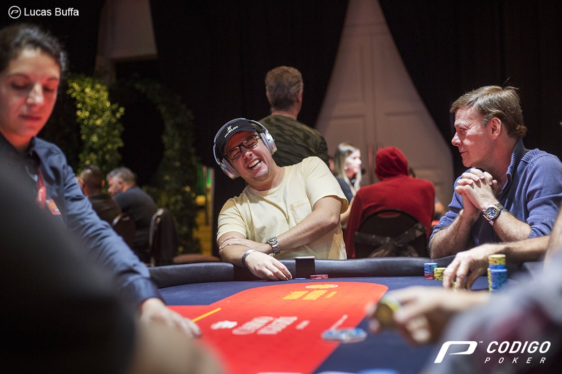 El poker, un camino hacia la alegría