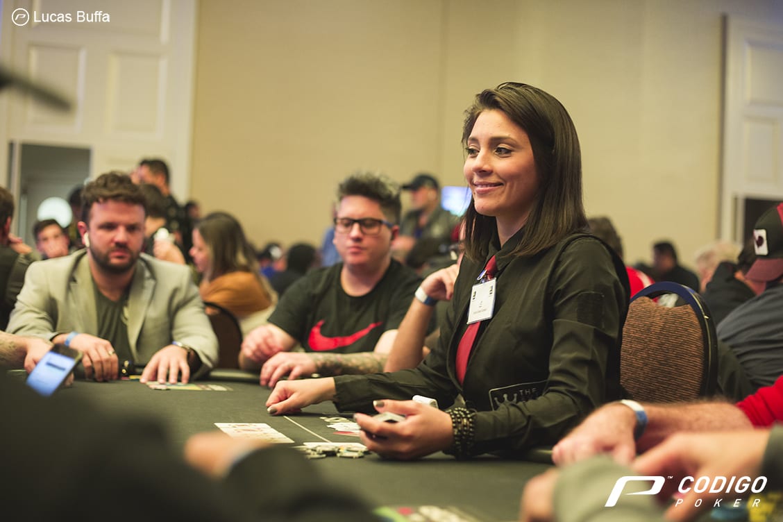 El mundo de las propinas en las mesas