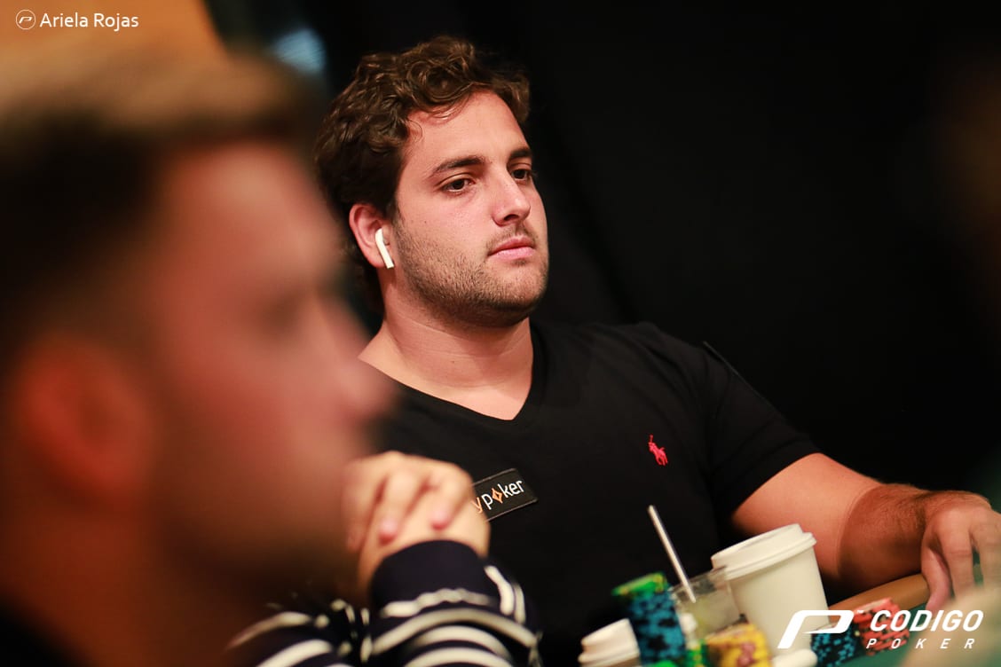 Site elege 5 maiores jogadores do poker brasileiro