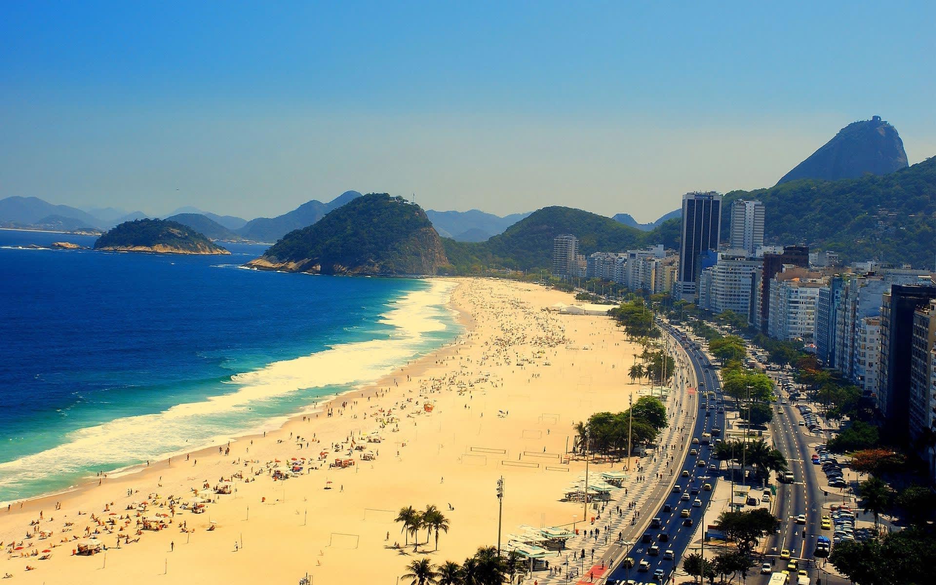 LIGA: marroca5 tiene un pie en la arena de Copacabana