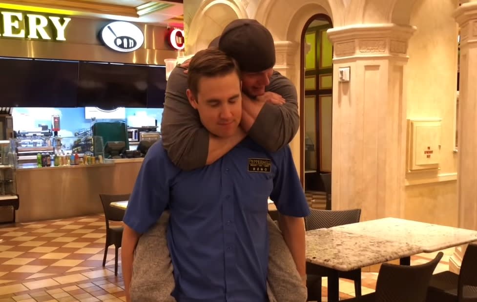 Le pegó a una mujer en el Venetian y lo «durmieron»