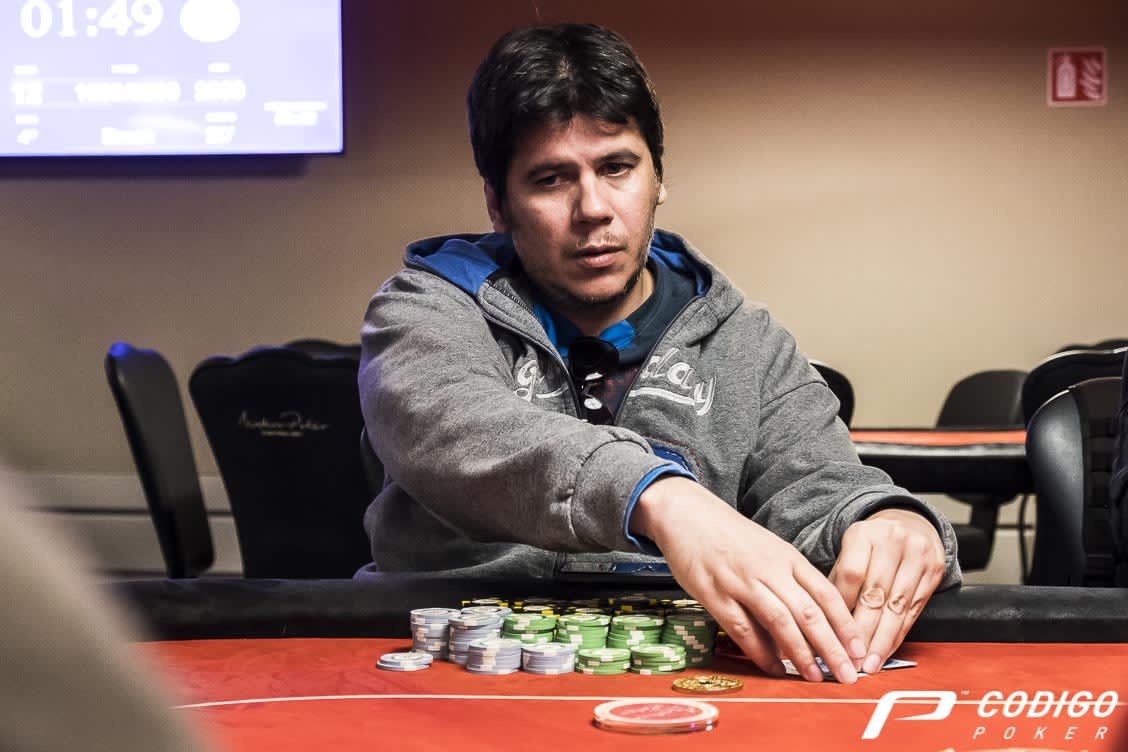Caseres larga como chipleader del Día 2 en Madero