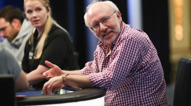 Es budista, ganó US$671K en el PCA y donó su premio