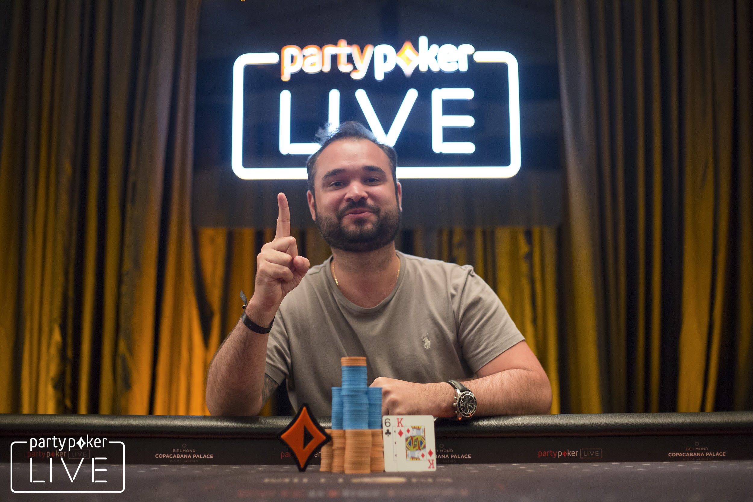 Ariel Bahía se quedó con el Evento de NLH 8-Max