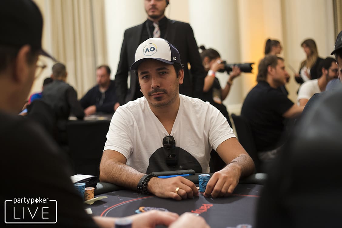 Los latinos avanzan en el WPTDeepStacks Main Event