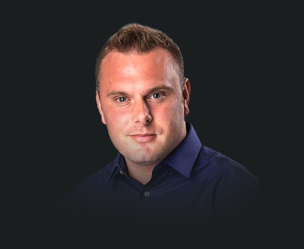 Elliot Roe, la nueva estrella que fichó Galfond