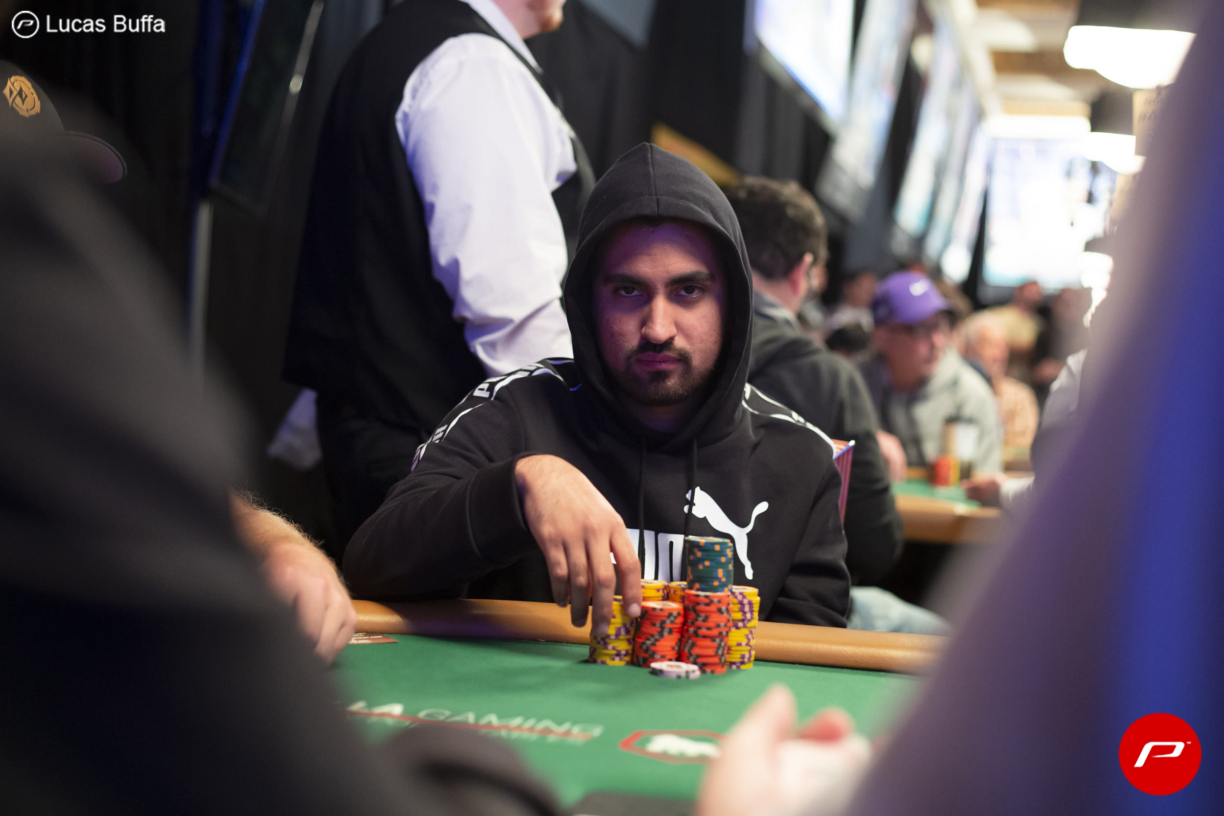 Aguirre pelea en lo más alto del Evento #43 de la WSOP