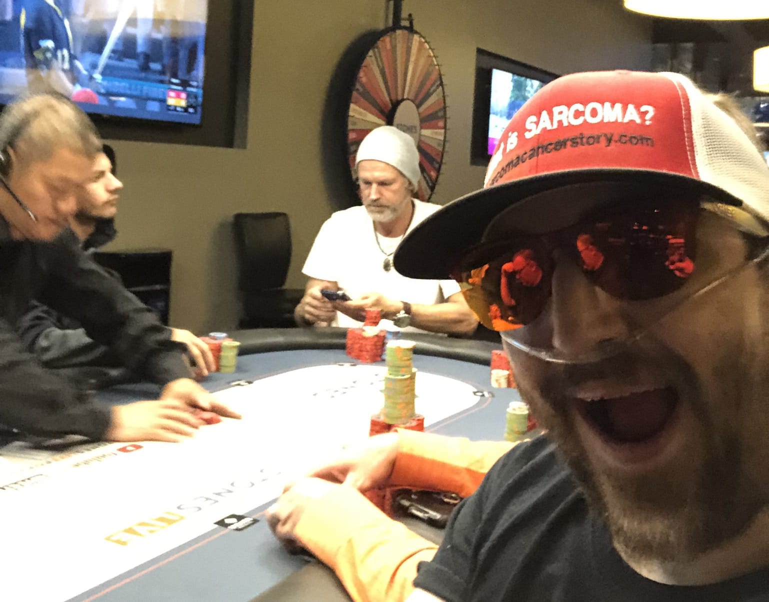 El poker como apoyo ante una salud delicada