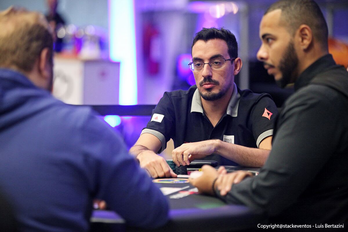 Pitão termina Dia 1A do Mini Main Event Championship na oitava colocação