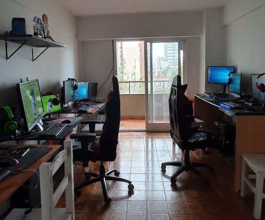 Te mostramos el interior de una escuela de poker