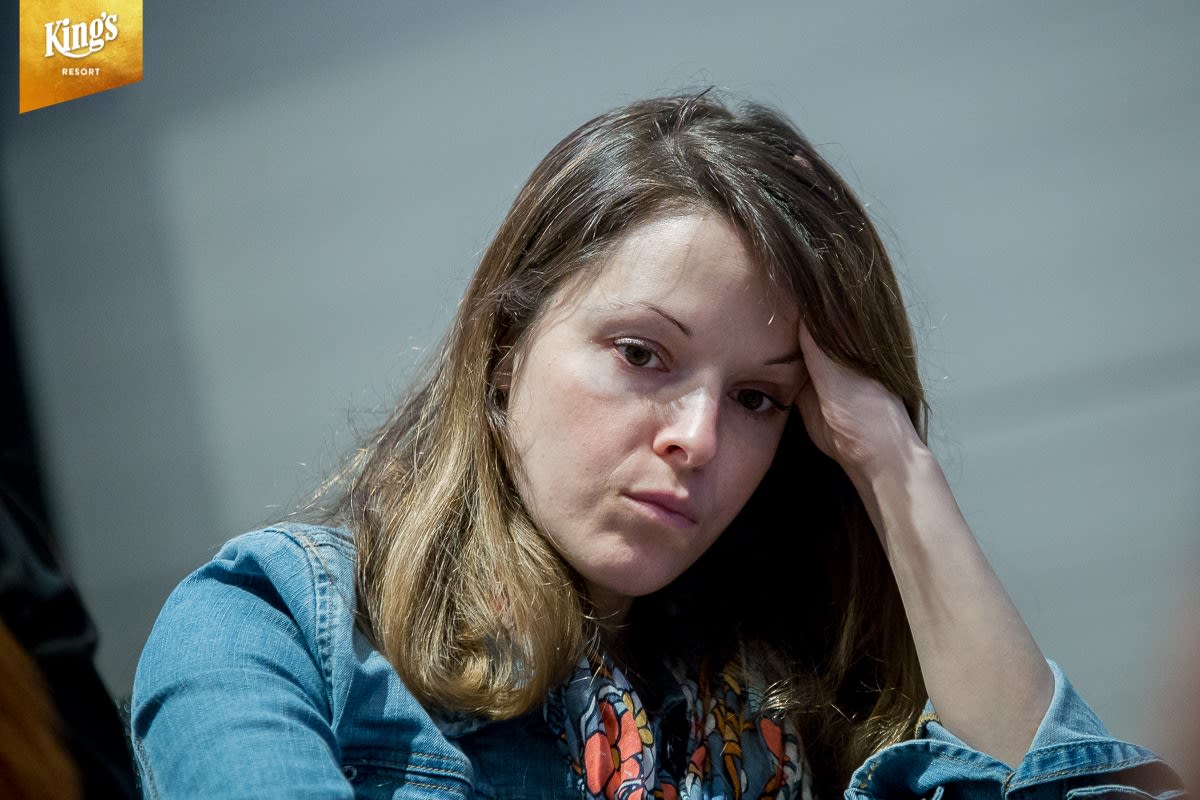 Connie Lampropulos sigue en el Día 3 del Main Event