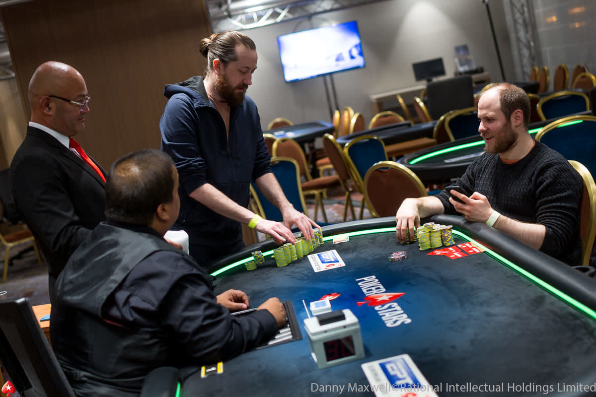 Greenwod y O’Dwyer festejaron con un chop en Praga