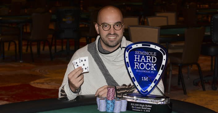Bryn Kenney volvió a echarse otro high roller al bolsillo