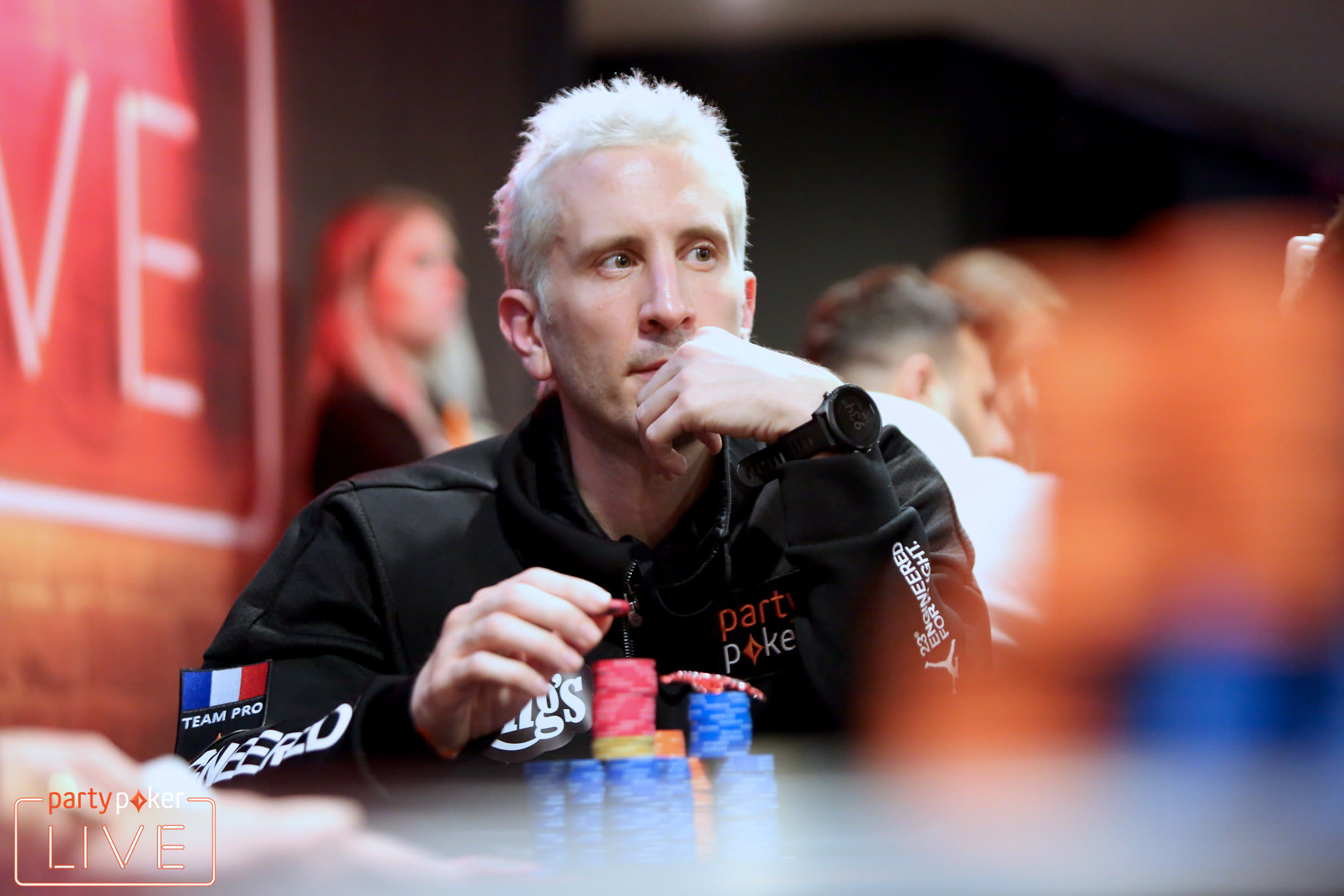 ¡Miren quién volvió a la escena! ElkY Grospellier