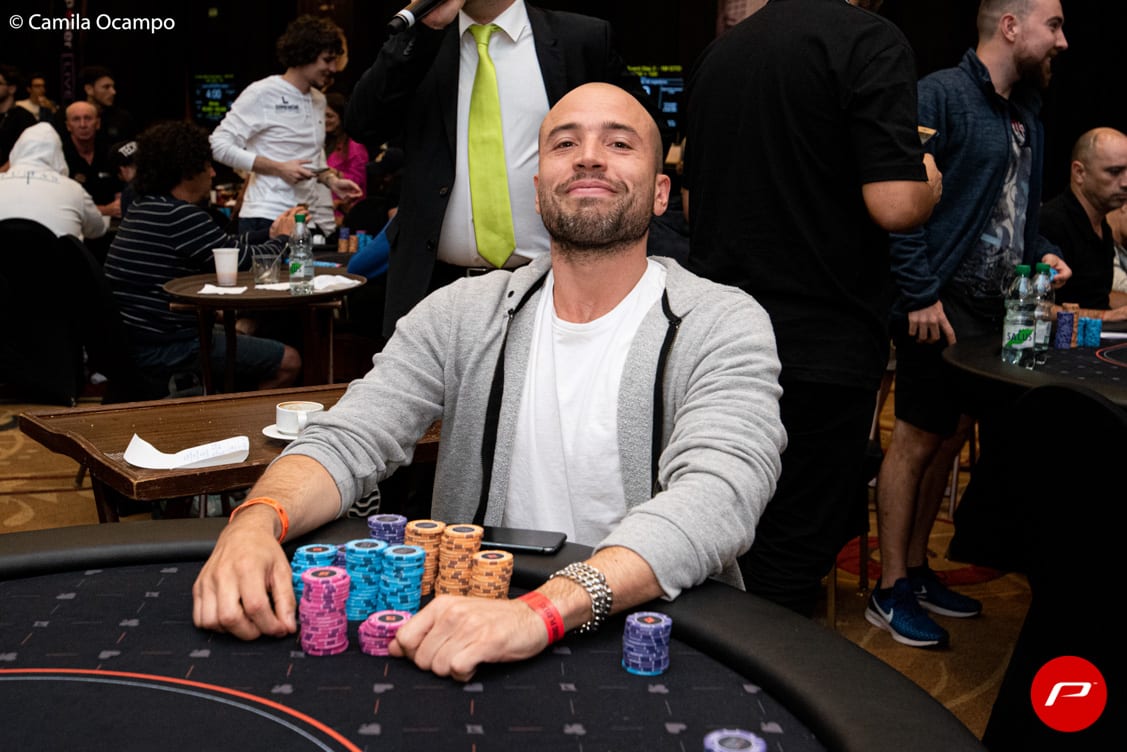 Andrés Viola, al mando del Día 2 del Mini Main Event