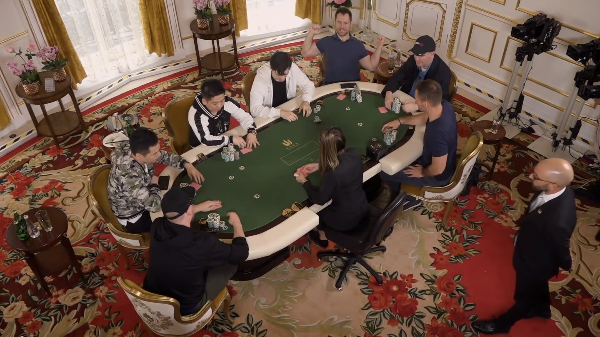 [VIDEO] Siete tiburones van por un premio de US$6.5M