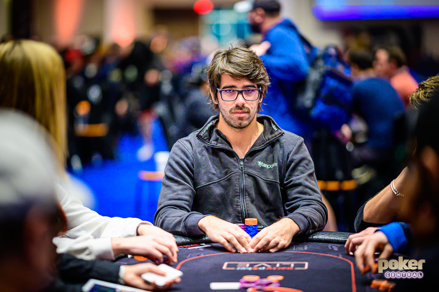 Ruivo lidera el Main Event del Irish poker Masters