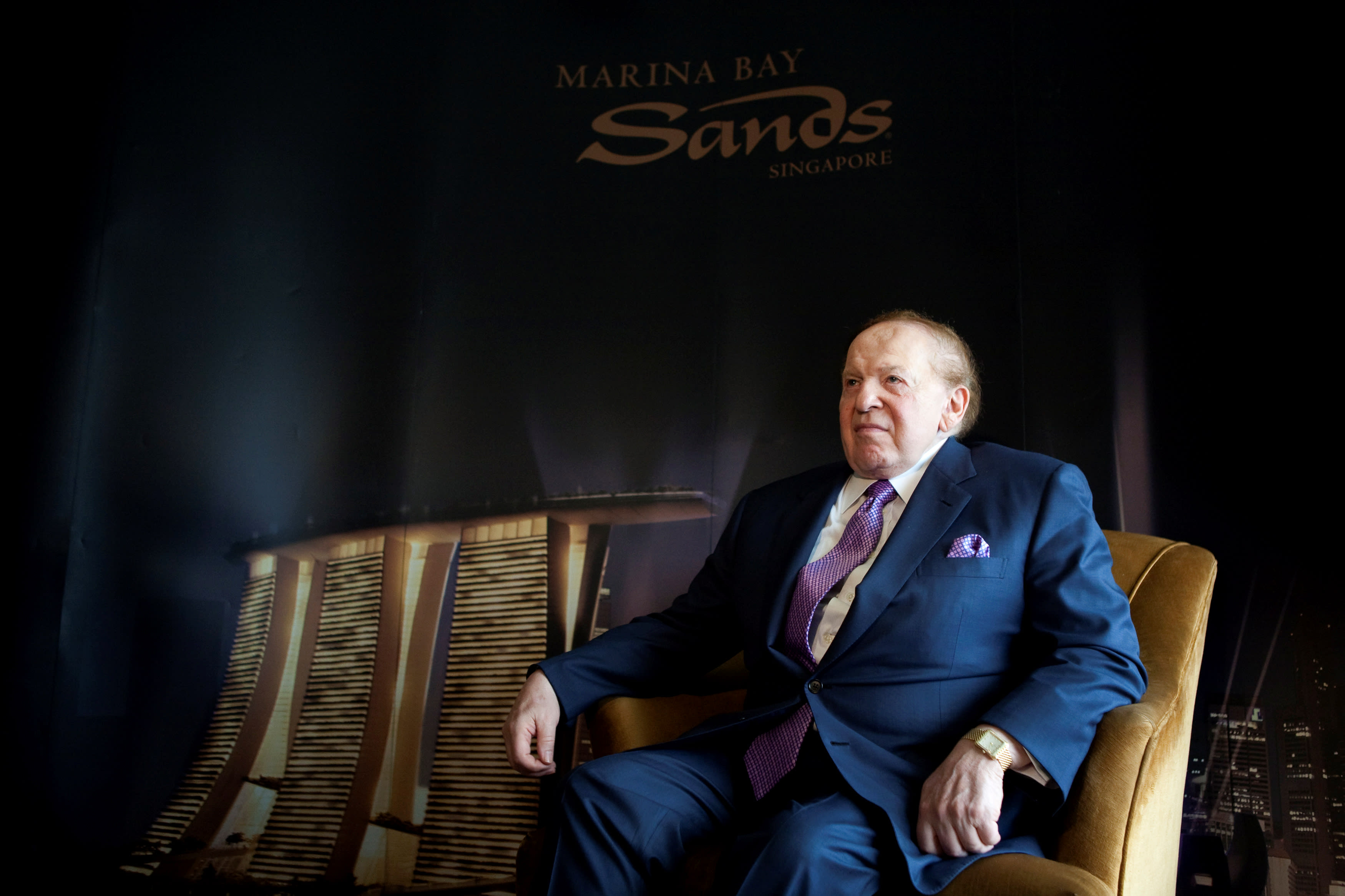 Magnate de casinos se aleja por problemas de salud