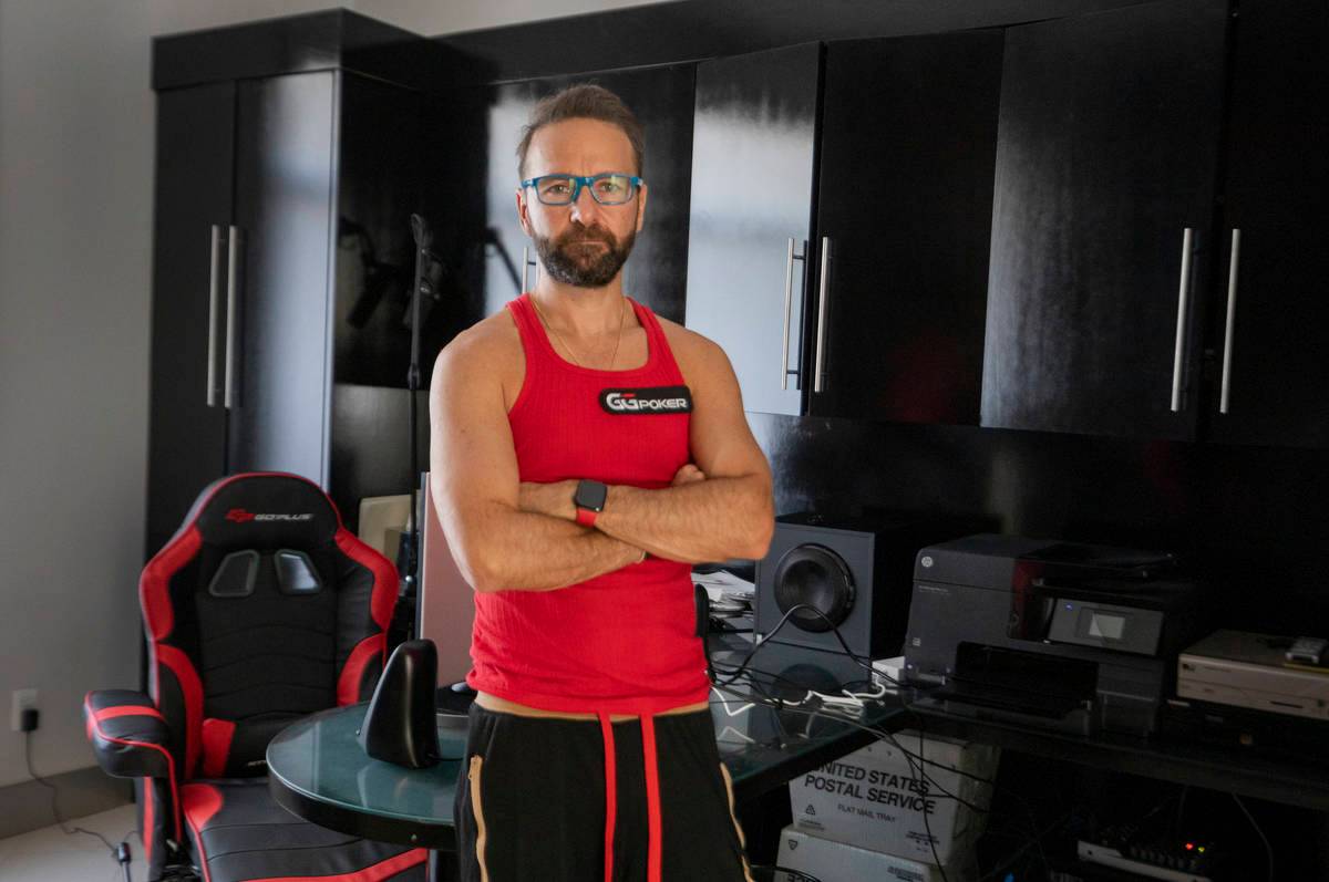 Negreanu tuvo una sesión épica y volvió a la pelea