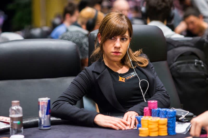 Bicknell debate sobre la misoginia en el poker