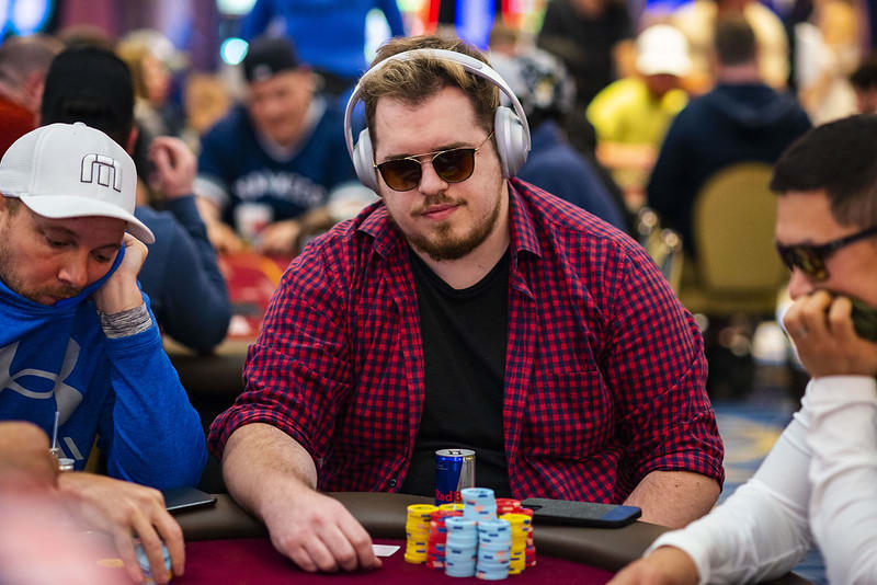 Waigel lidera a la Armada Latina en el WPT Venetian