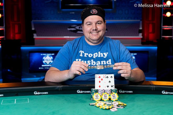 Shaun Deeb se unió al club de los 5 brazaletes