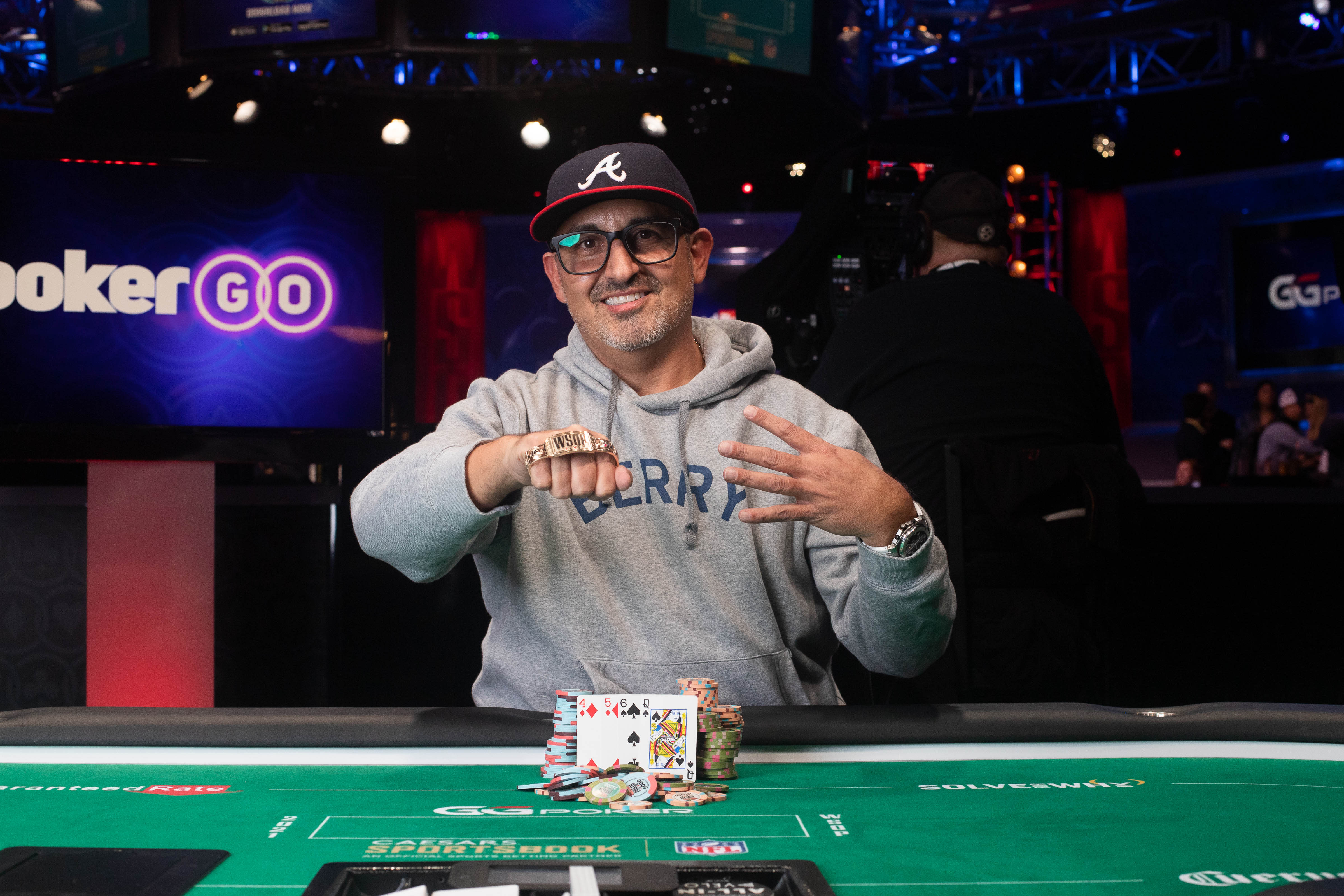 Arieh ganó dos brazaletes en casi dos semanas