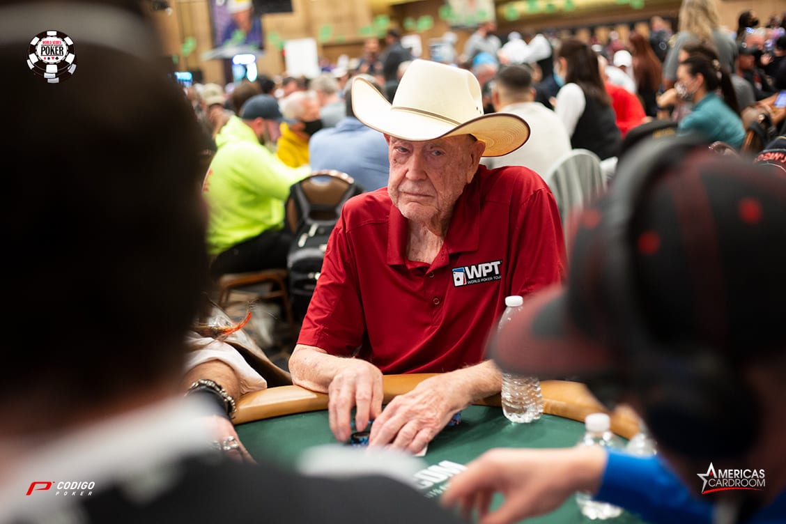 Doyle Brunson fue hospitalizado por neumonía