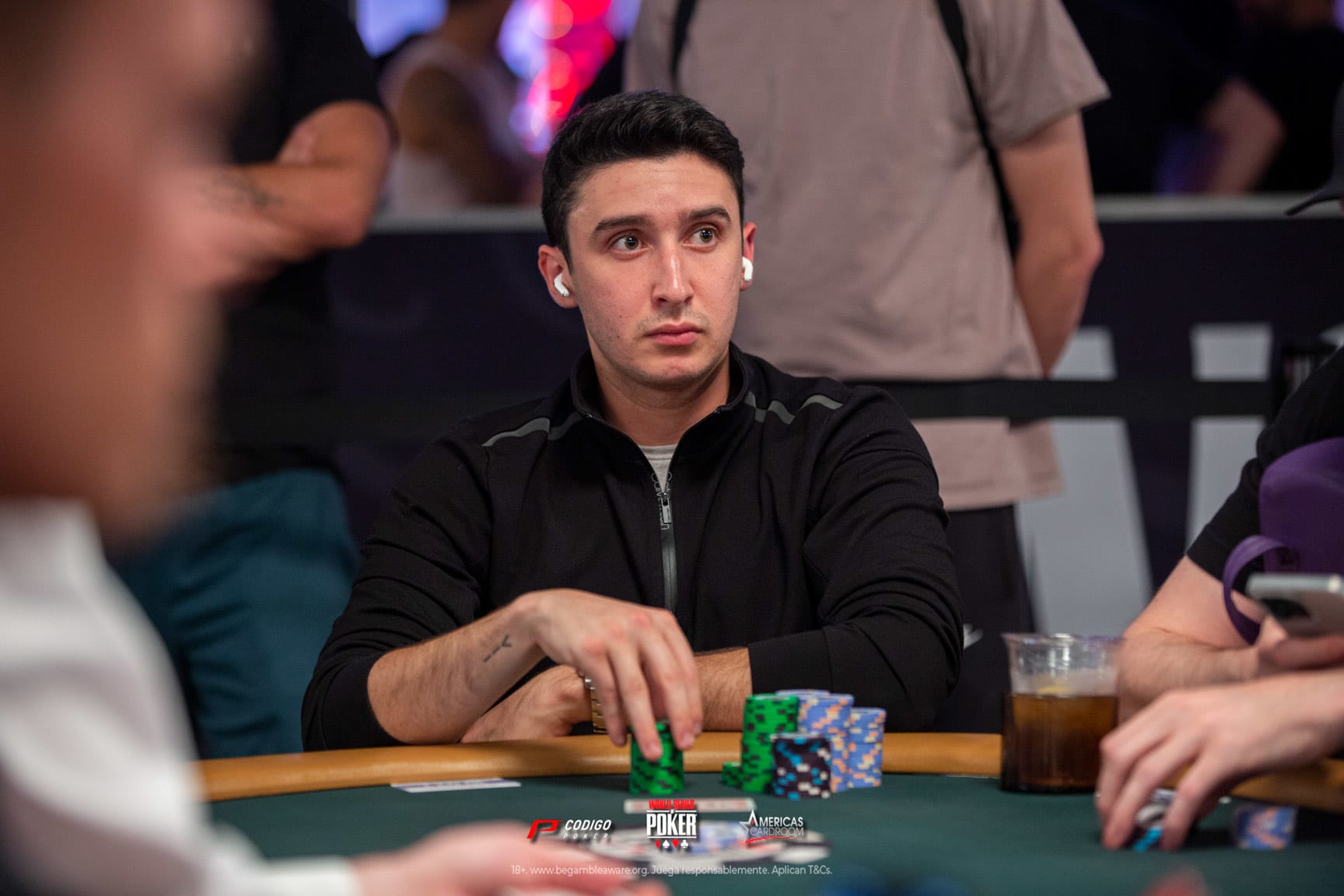 Duek, entre los líderes del PLO High Roller plagado de estrellas