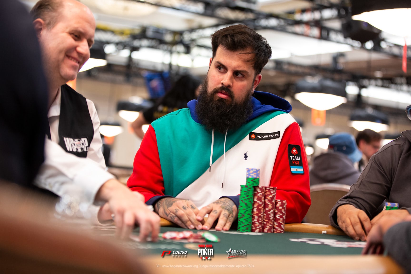 Los latinos llegan bien arriba al Día 5 del WSOP Main Event