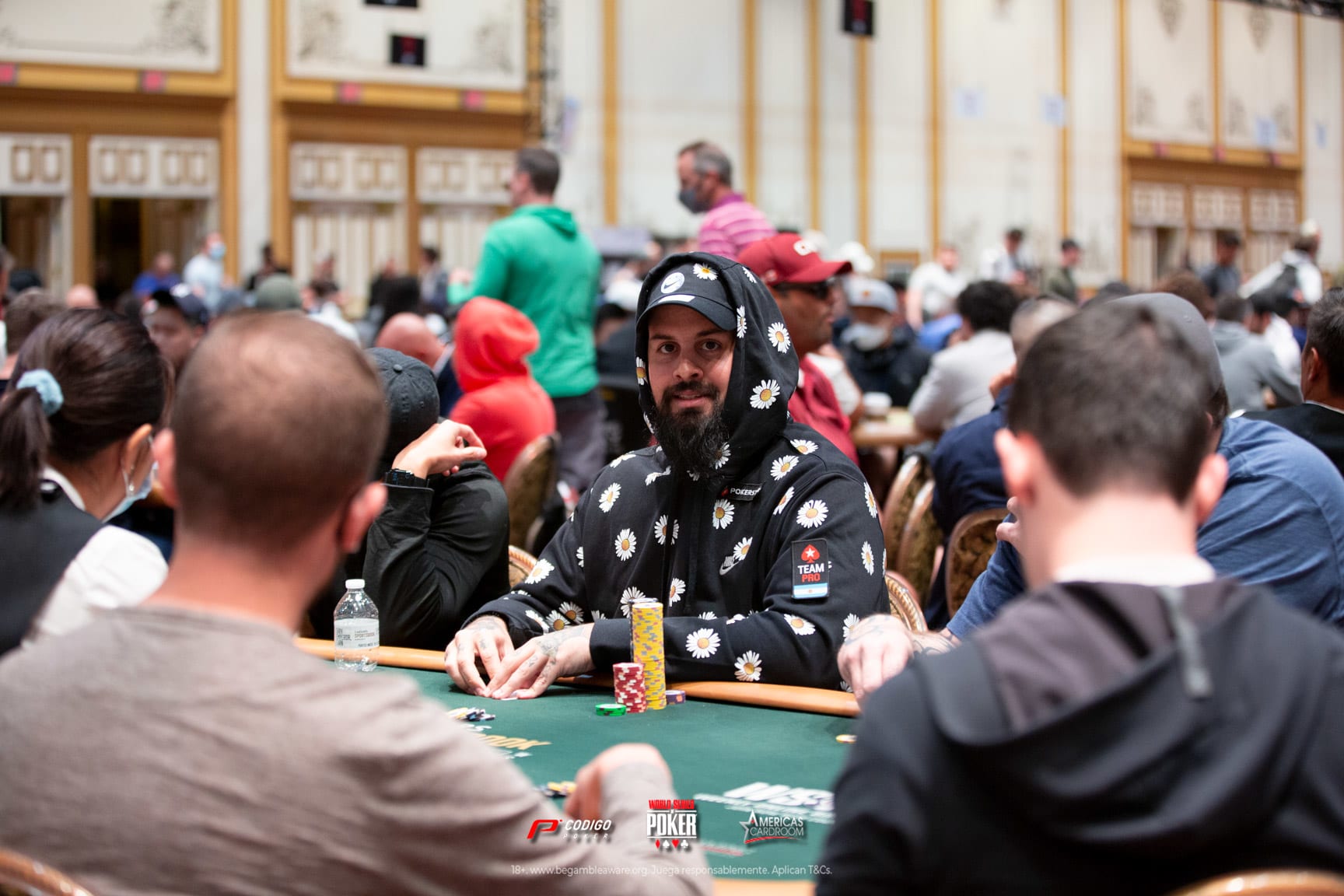 El sueño latino sigue más vivo que nunca en el Día 3 del Main Event