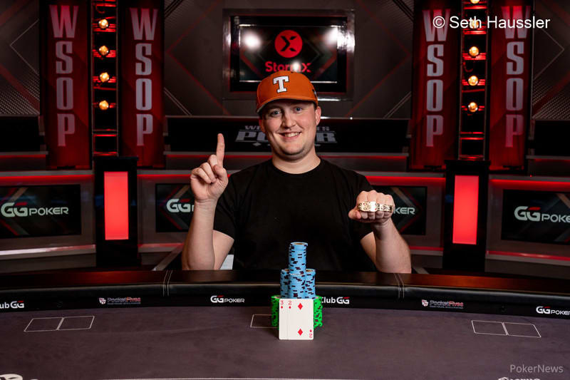 ¡Moncek ganó el brazalete pero no sabía jugar!