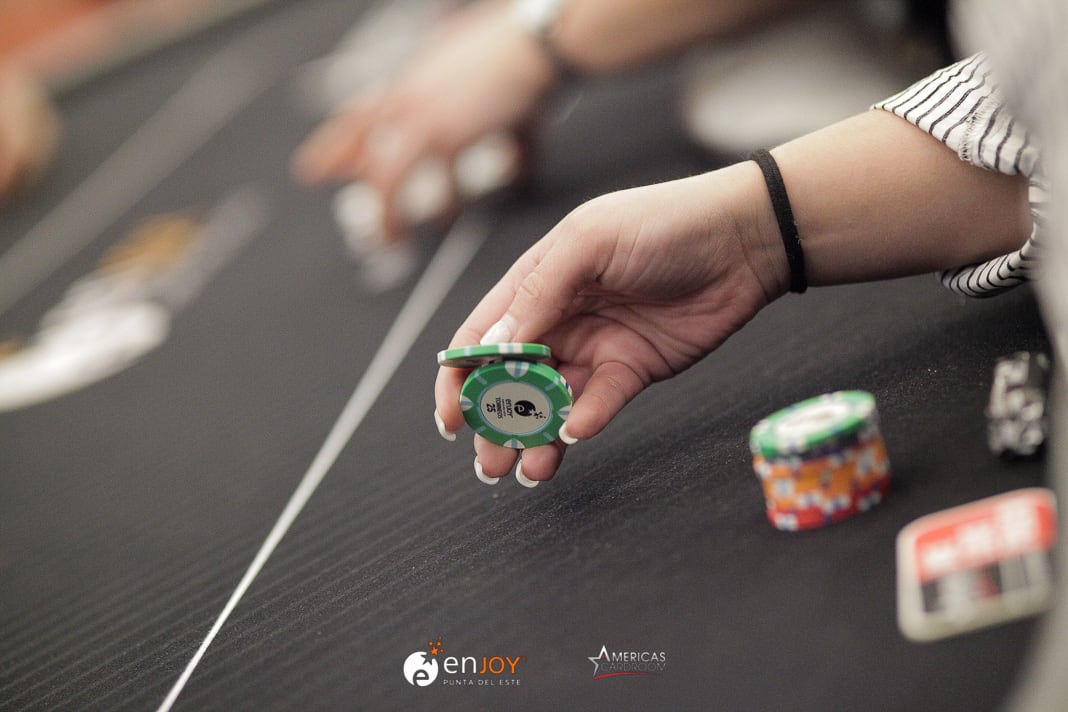 ¿Es necesaria la ciega pequeña en los torneos de NLH?