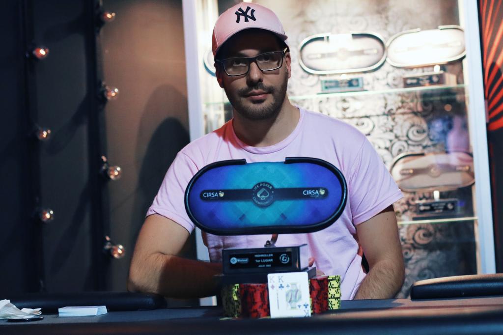 Uri Scholderle, campeón del torneo High Roller en el Winland Guadalajara