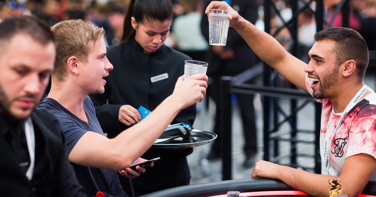 ¿Es responsable el jugador de poker?