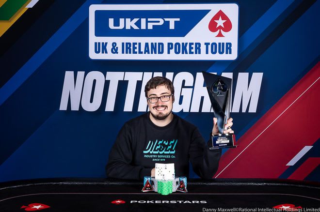 Adam Maxwell, héroe local que ganó el UKIPT