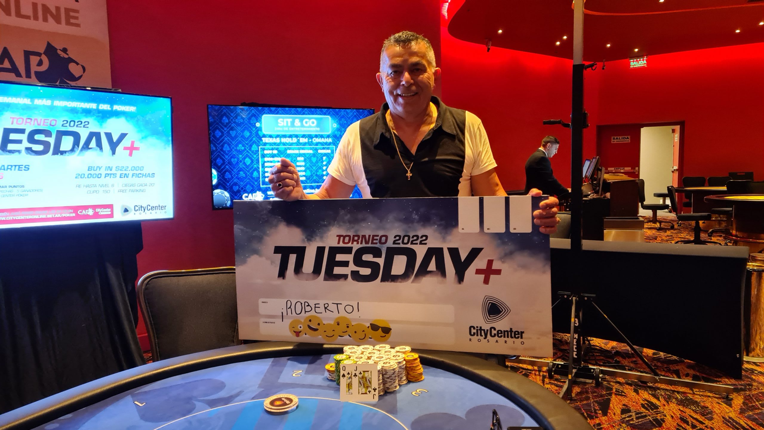 Roberto Cáceres ganó un Tuesday+ XL en Rosario