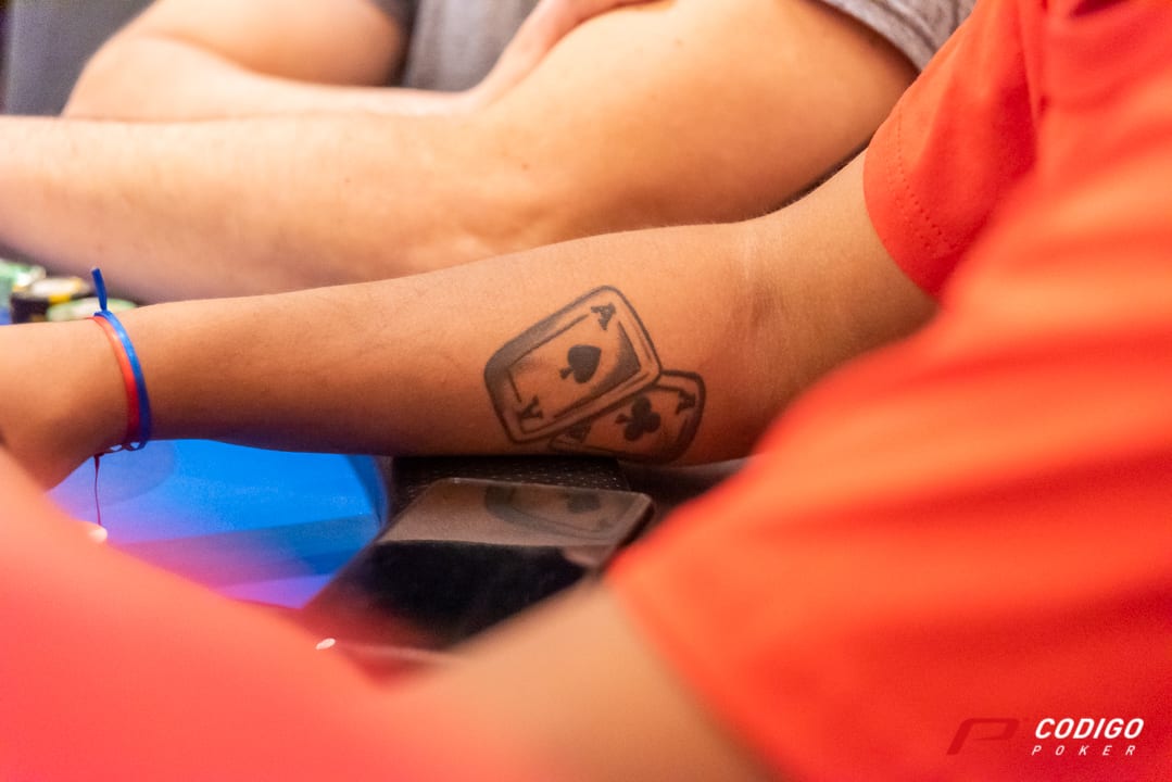 Cash vivo, NL2 o torneos online: ¿cómo comenzar en el poker?