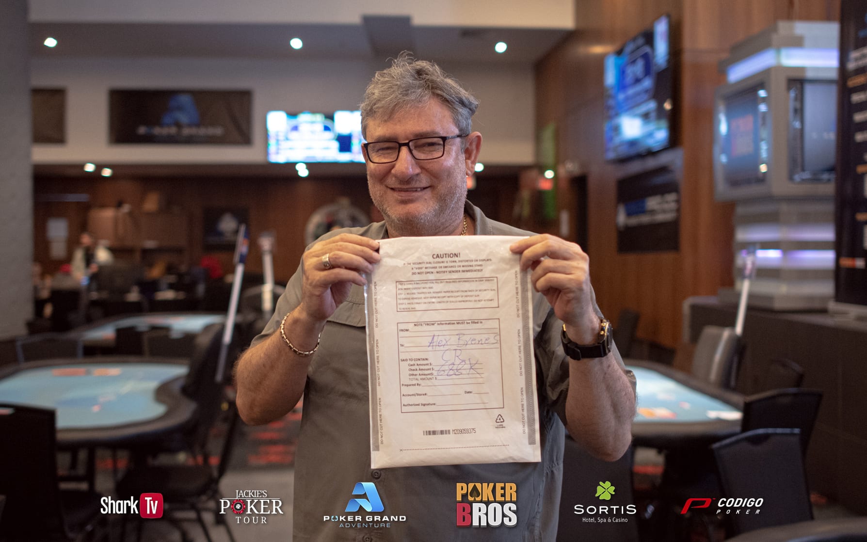 Ahora fue el turno de Brenes para liderar el Main Event del PGAT