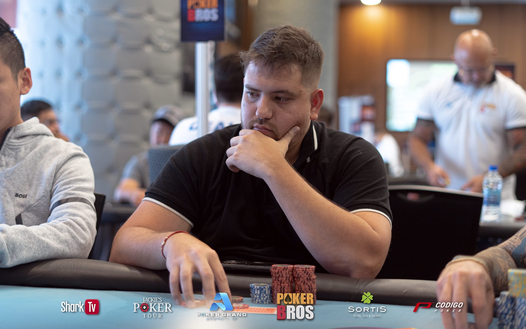 Grinder Report: toda la acción de los paños virtuales