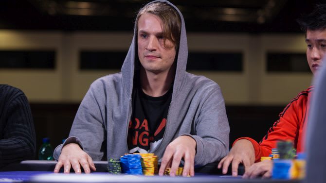 Murió Julian Track, campeón en Praga por US$1M