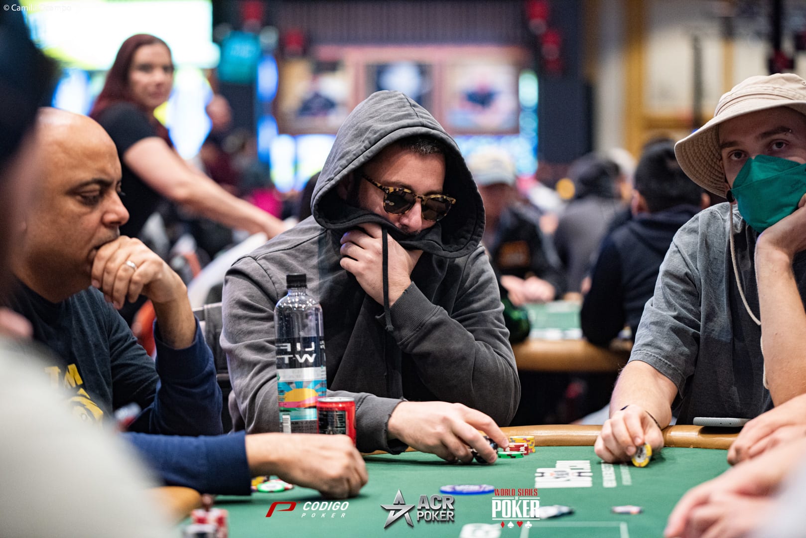 Cinco consejos para ocultar tus tells y no bustear en el intento